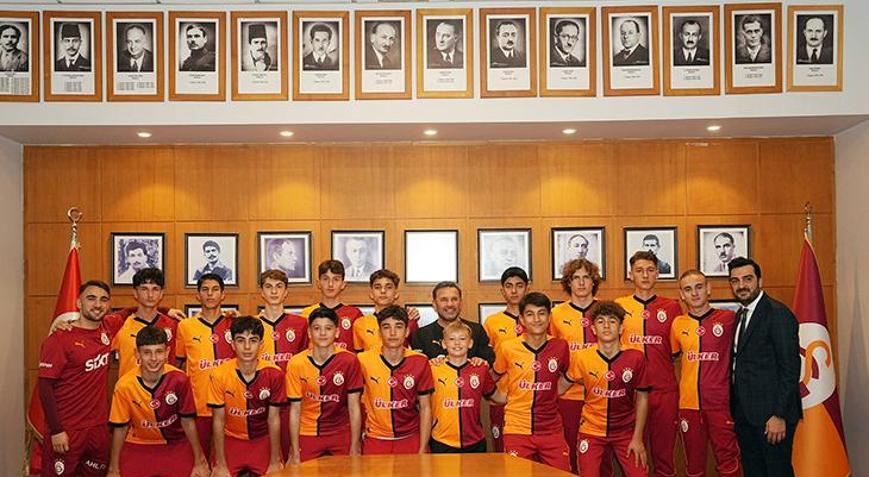 Galatasarayda AZ Alkmaar mesaisi başladı