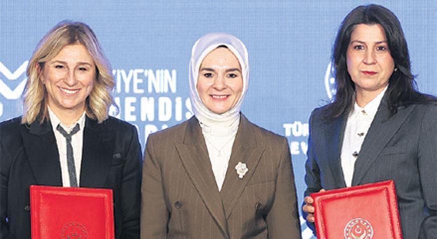 Bakan Göktaş: Kızlarımızın potansiyellerini gerçekleştirerek başarılı işlere imza atacaklarına inanıyoruz