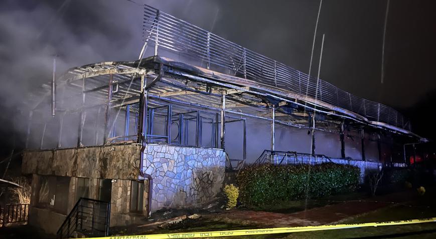 Bursada, restorandaki yangın 1 saatte söndürüldü