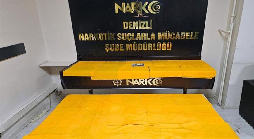 Bu kadarına da pes dedirttiler Onlarca kağıda emdirilmiş bonzai ele geçirildi