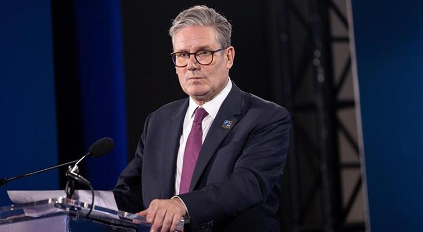 İngiltere Başbakanı Starmer, Ukraynaya barış gücü askeri göndermeyi teklif etti