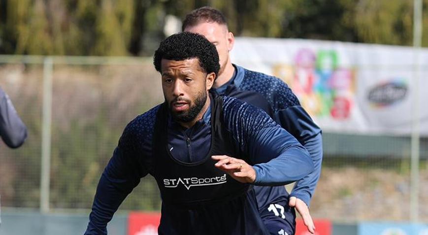 Alanyasporda Adana Demirspor mesaisi başladı