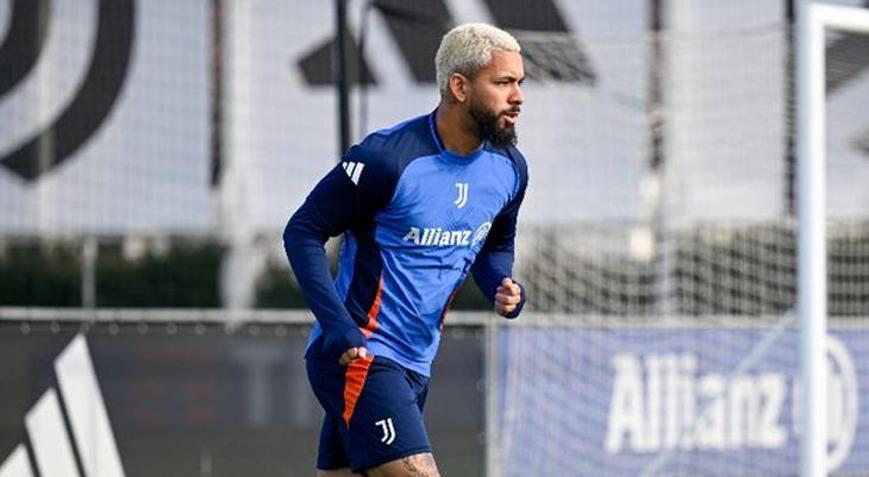 Juventusta Douglas Luizden kötü haber