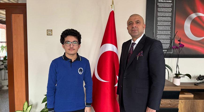 Büyük gurur Matematik Olimpiyatlarında Türkiye 3üncüsü oldu, okulda coşkulu karşılandı