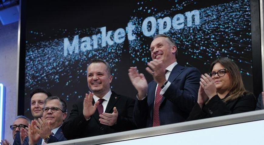 Londra Borsasında gong, Türkiye Varlık Fonunun rekor taleple tamamlanan sukuk ihracı için çaldı