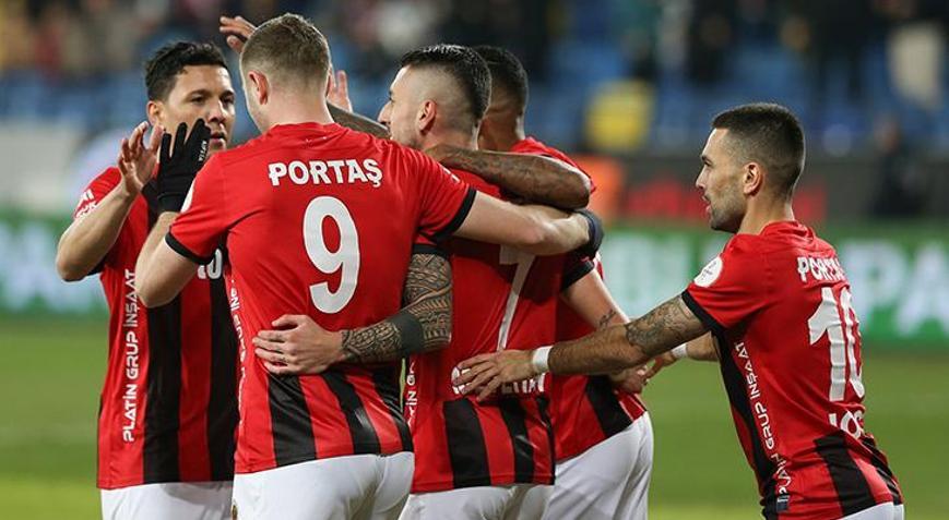 Gençlerbirliği, Manisa FK karşısında ilk yarıda coştu