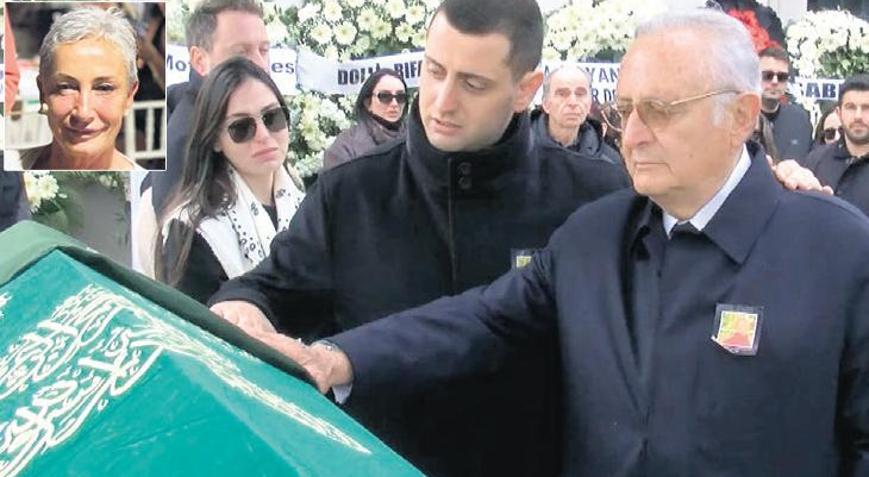 Son yolculuğuna golf sopasıyla uğurlandı