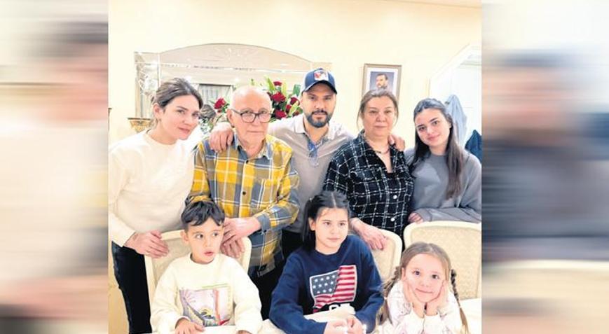 Anneye duygusal kutlama mesajı