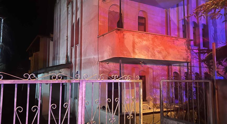 Yalvaçta çatı yangını