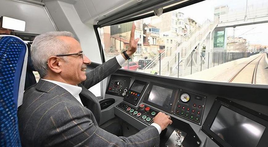 Bakan Uraloğlu açıkladı: Milli banliyö seti raylara çıkıyor