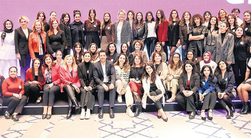 Geleceğin kadın liderleri...