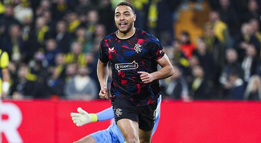 Mourinho övdü, Rangersın yıldızı Osimhene rakip oldu