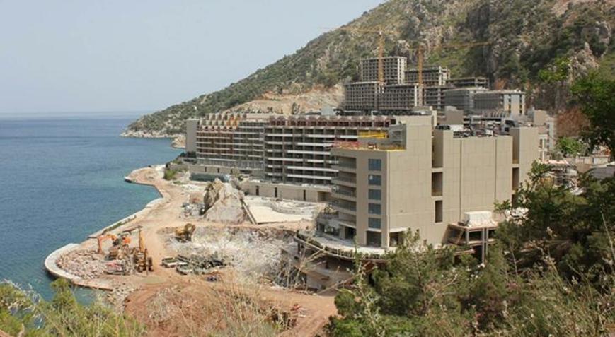 Bakanlıktan Muğla ve Marmaris belediyelerine kaçak oteli yıkın talimatı