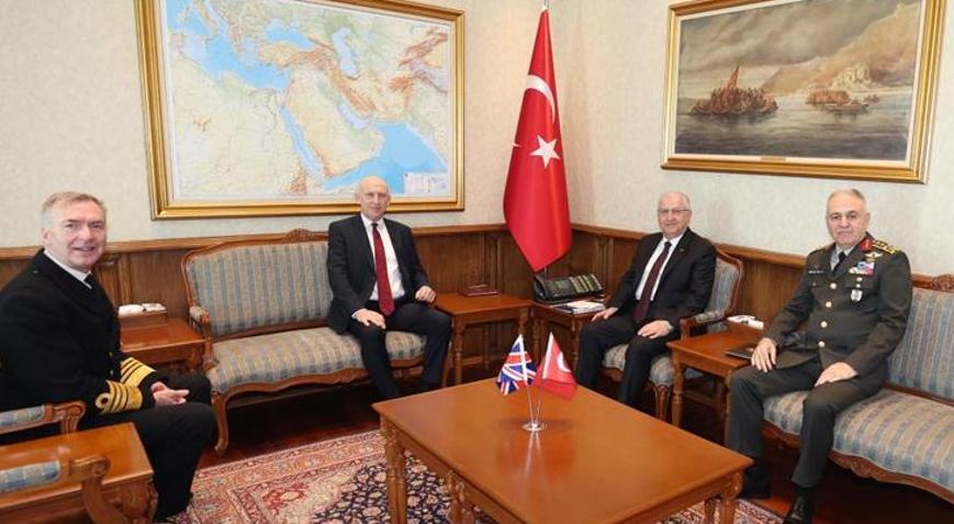 Bakan Güler, İngiltere Savunma Bakanı Healey ile bir araya geldi