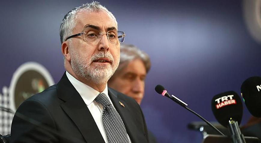 Bakan Işıkhan, Mersinde iş dünyası temsilcileriyle bir araya geldi