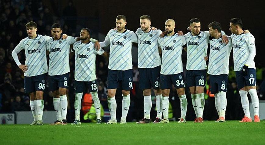 Yeni transferin Fenerbahçede kalması zor 8 futbolcu için karar