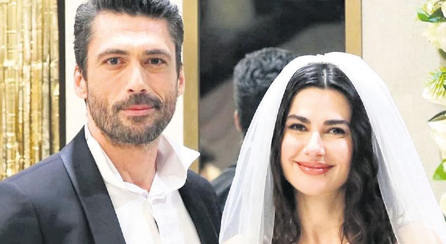 Aşk itirafı gelinlikle geldi