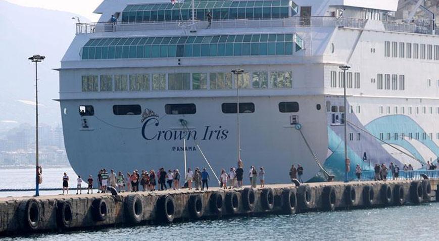 Yüzen oteller ile rekor yolcu