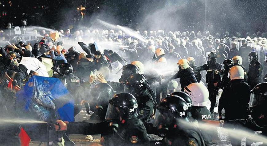 Eylemlerde 5 günde 1133 gözaltı