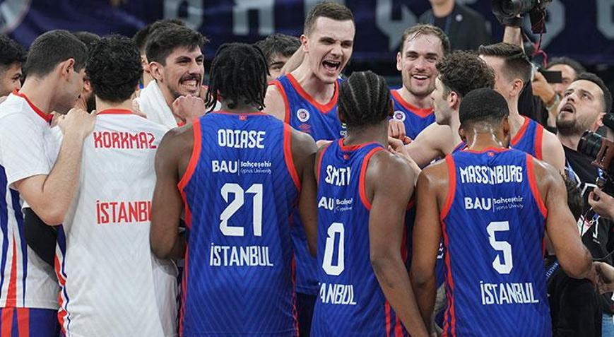 Bahçeşehir Koleji seride 1-0 öne geçti