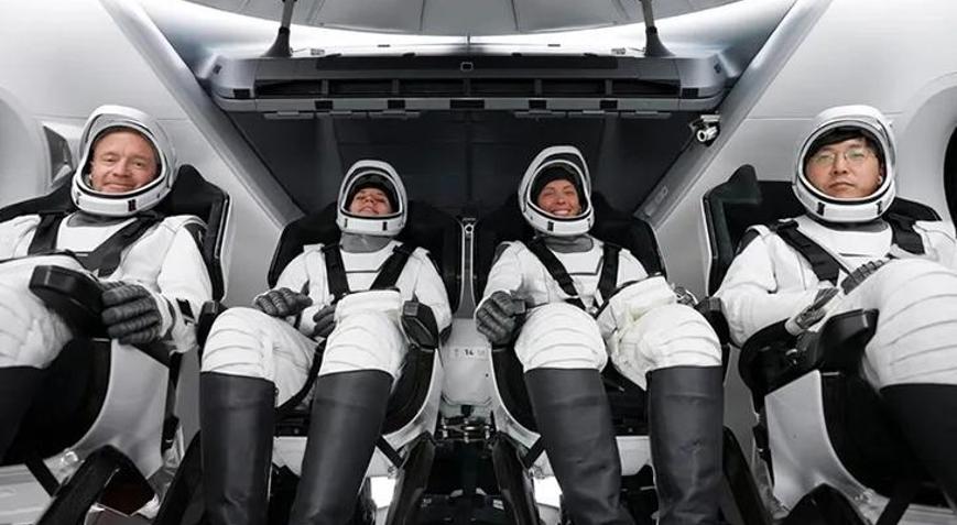 SpaceX’in uzay yolcuları Dünyaya döndü