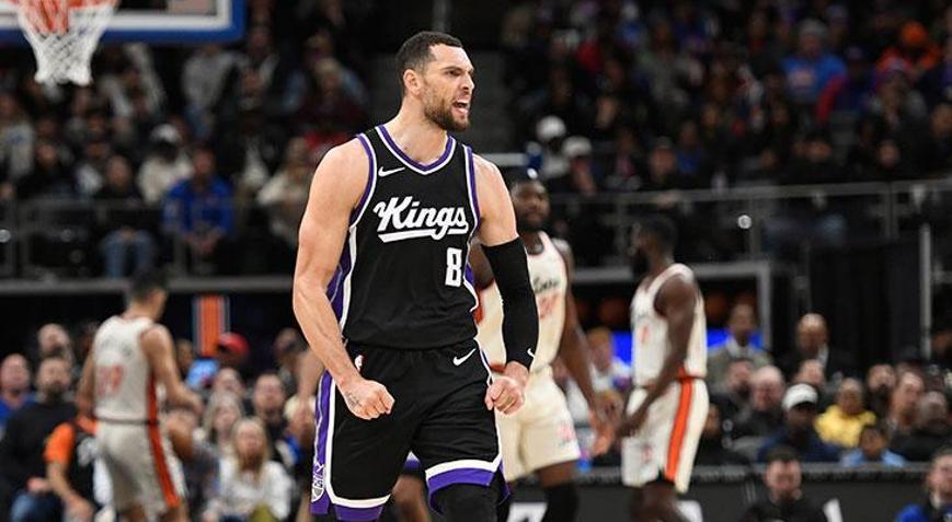 NBAde LaVine-DeRozan ikilisi 80 sayı attı Kings, Pistonsı mağlup etti
