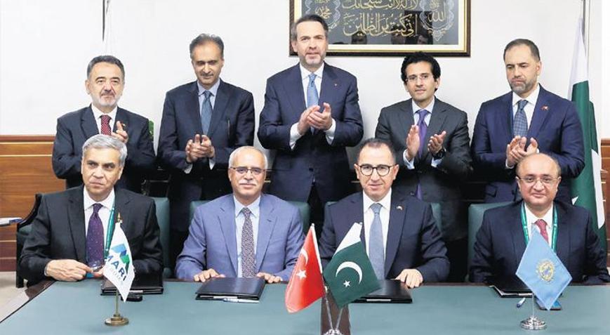 Petrol ve doğal gazda Pakistan hamlesi geldi