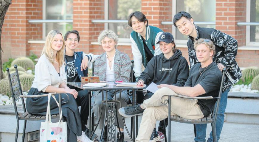 İEÜ’lü gençlere hibe desteği