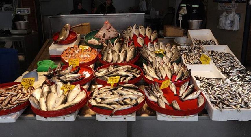 Av yasağına sayılı günler kala tezgahlarda balık bolluğu