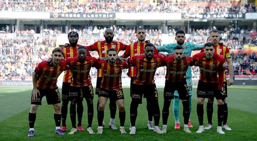 Kayserisporda Fenerbahçe maçı öncesi büyük şok 5 oyuncu cezalı duruma düştü