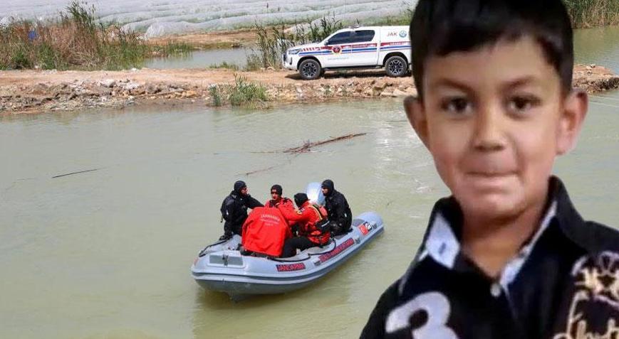 7 yaşındaki Cumaliden 4 gündür haber yok Terliği dışında başka bir iz bulamadı