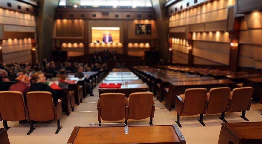 İBB Meclisinde İmamoğlu İnşaatın malvarlığına ilişkin soru önergesi oy çokluğu ile reddedildi