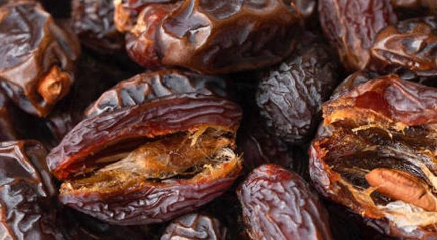 Tatlı krizlerini anında bastırıyor Hem sağlıklı hem de pratik, sadece hurmayla yapılıyor