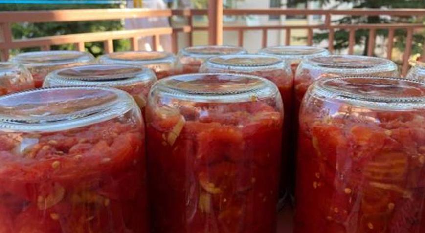 Asitlenmeyen domates konservesinin püf noktası Ekşimeden yıl boyunca kalıyor