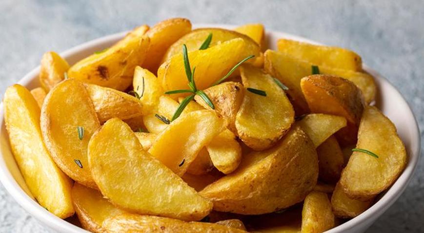 Dışı çıtır içi pamuk gibi Elma dilim patatesi böyle kızartın