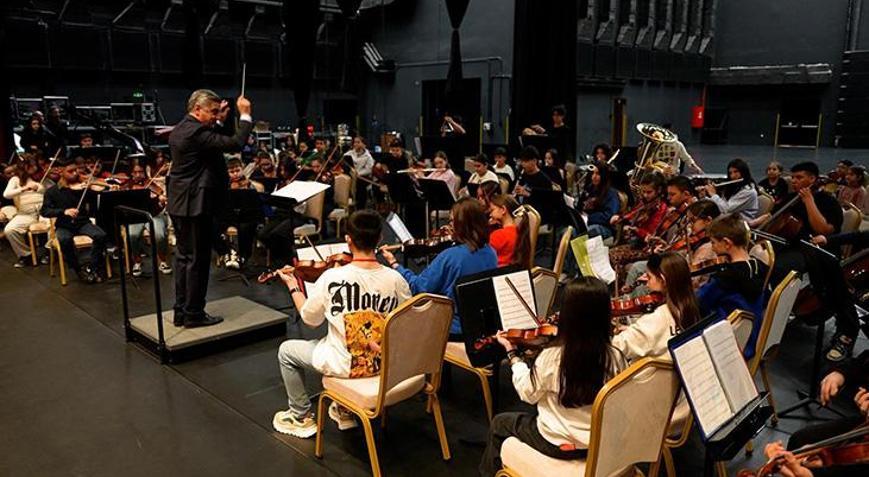 Cumhurbaşkanlığı Çocuk Orkestrası ve Korosu ilk konserini 23 Nisanda verecek