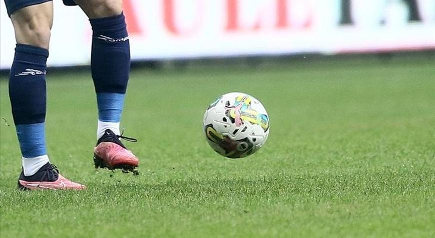 BUGÜN KİMİN MAÇI VAR 19 Nisan 2025 Süper Lig, Bundesliga, Premier Lig günün maç programı ile bugünkü maçlar hangi kanalda