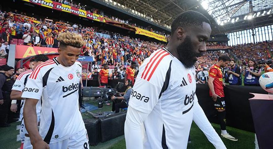 Beşiktaşta Arthur Masuakudan kötü haber