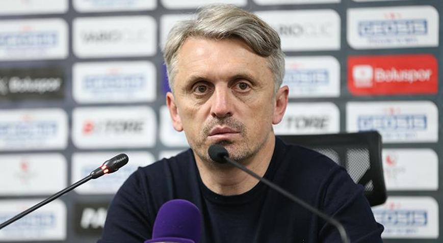 Fatih Karagümrükte Orhan Ak istifa etti