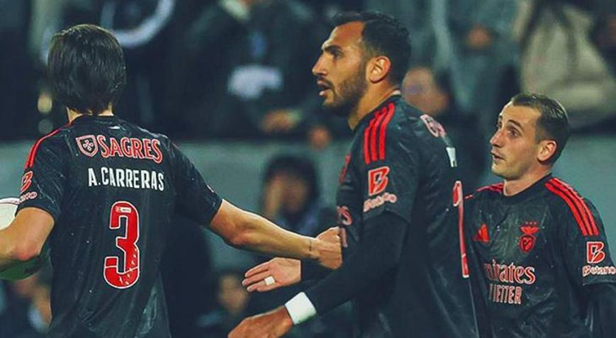 Benfica, Vitoria Guimaraesi 3 golle geçti