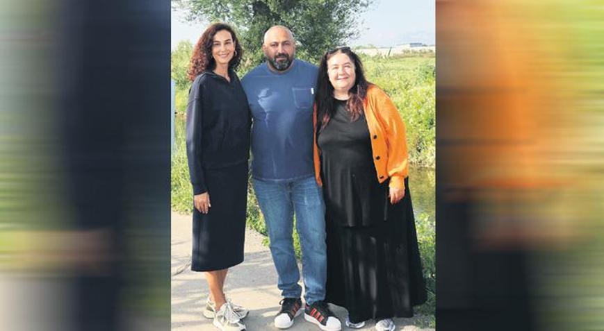 Oyunculuğa geri dönüyor