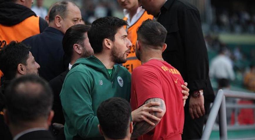 Galatasarayda Abdülkerim Bardakcı taraftarla tartıştı İsyan etti: Bu tepkiler niye