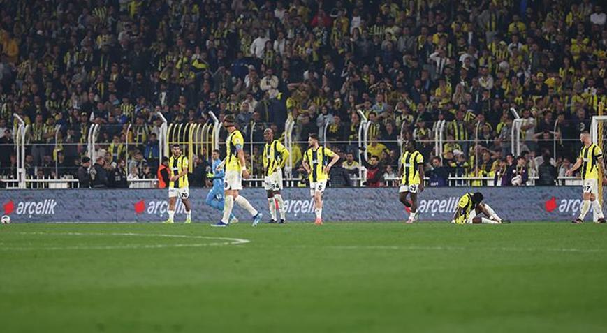 Fenerbahçede fatura çok ağır oldu Kim kimi savunacak
