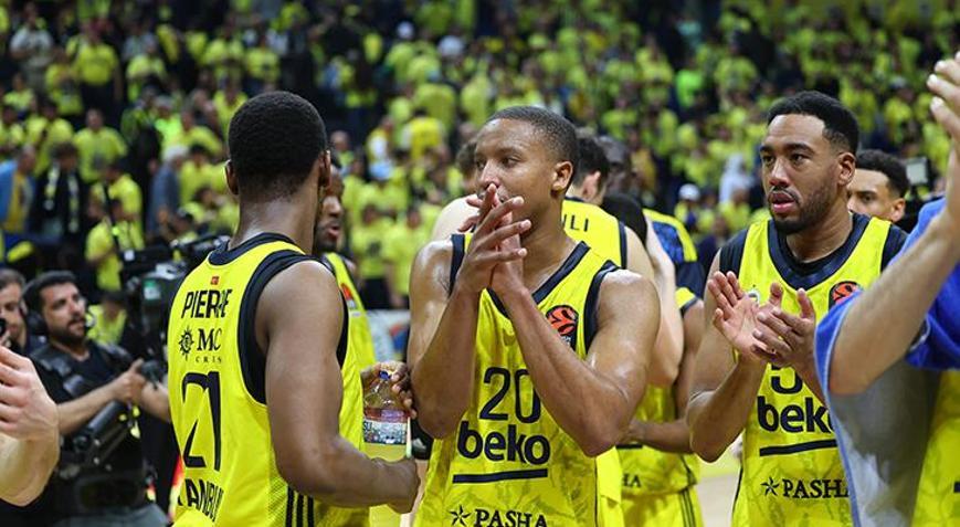 THY Euroleaguede Fenerbahçe ve Anadolu Efes parkede