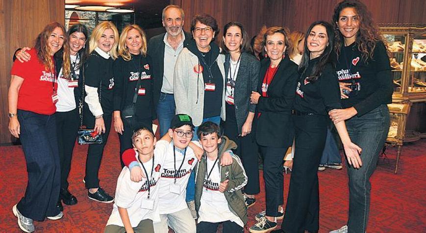 Gençler için kapılarını açtı