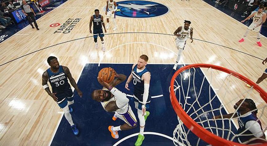 NBAde Doncic ve LeBrona Minnesotadan soğuk duş