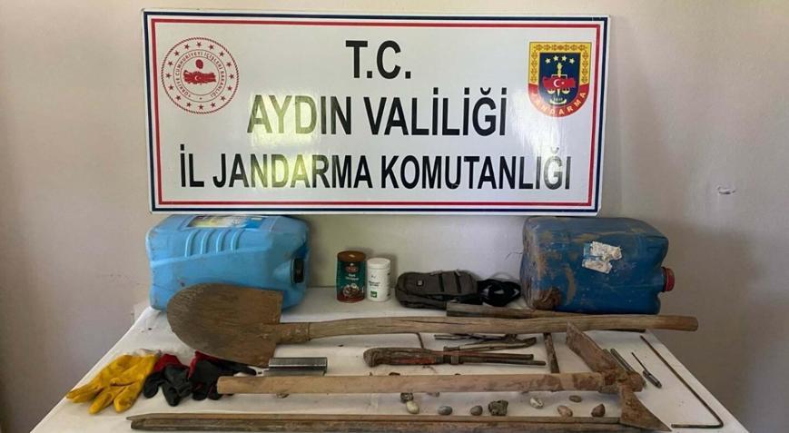 SİT alanında kaçak tarihi eser kazısına 5 gözaltı