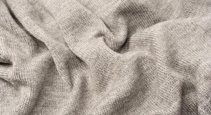 Tiftiklenip eski gözüken kıyafetlere son veren teknik Tiftikleri saniyeler içinde temizliyor