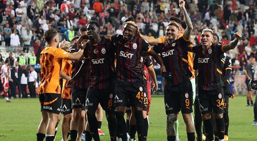 Galatasaraylı yıldıza dev bonservis Şok gelişme: Teklifler değerlendiriliyor