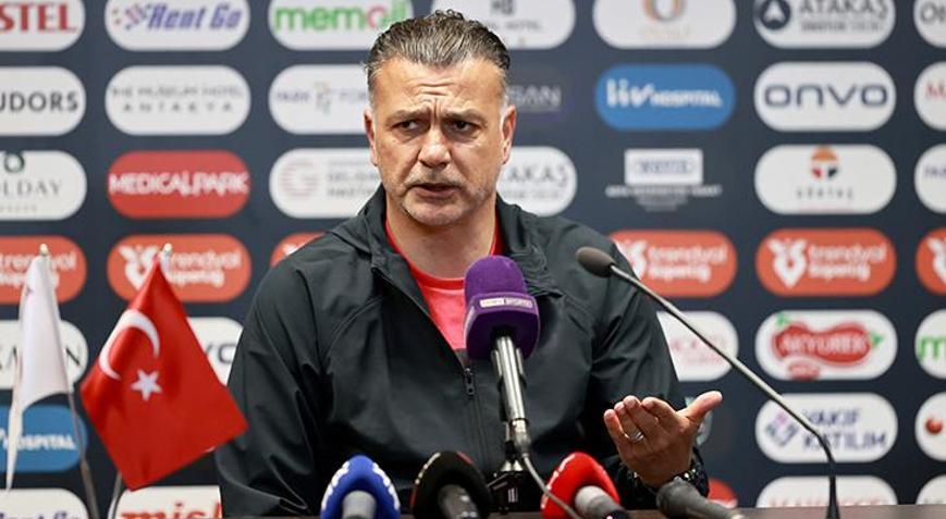 Murat Şahin: Burada kalacak oyuncularla oynamaya devam edeceğiz